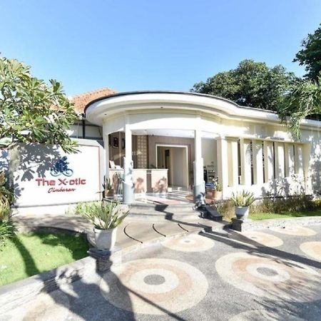 Hotel The Xotic Jimbaran Esterno foto