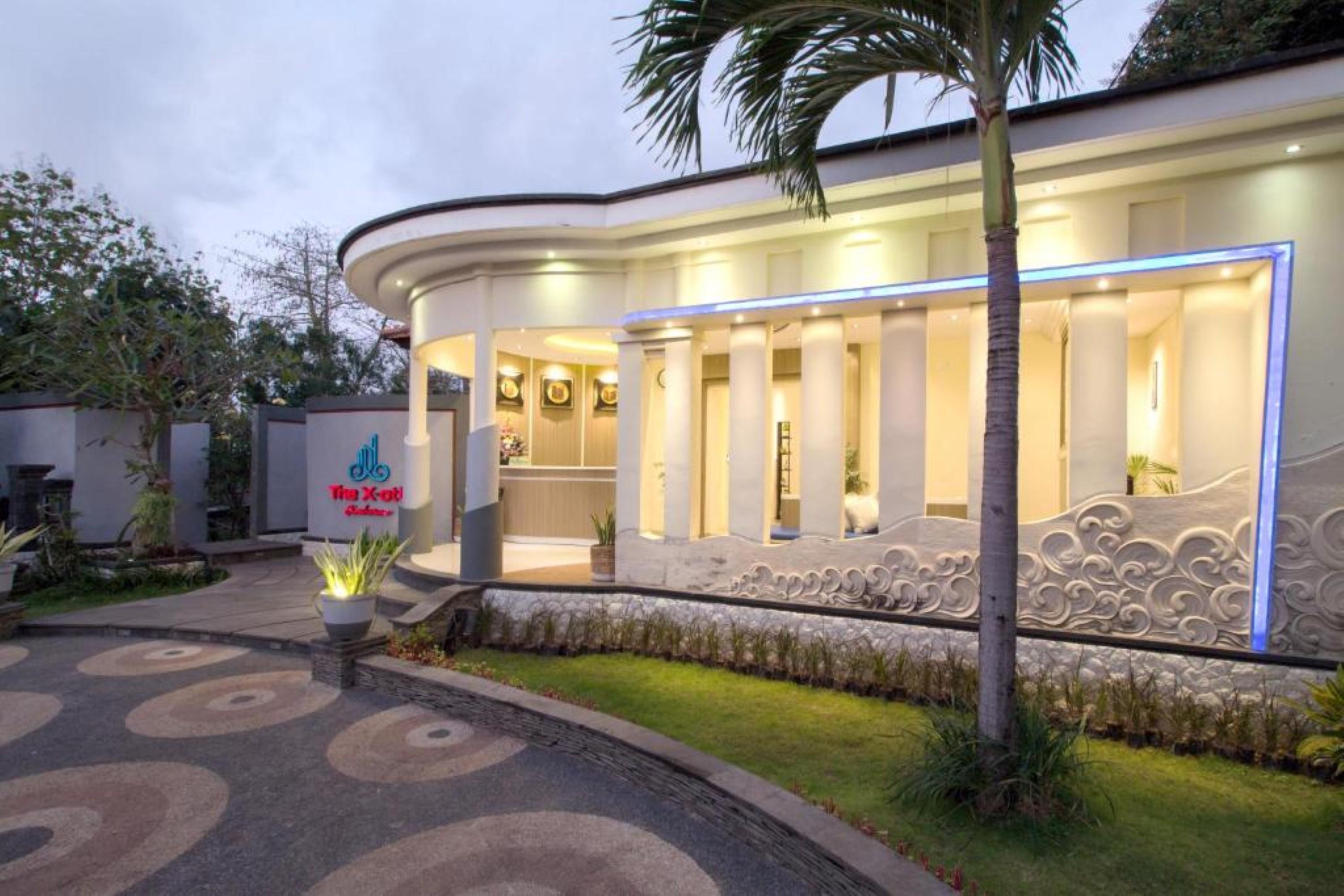 Hotel The Xotic Jimbaran Esterno foto